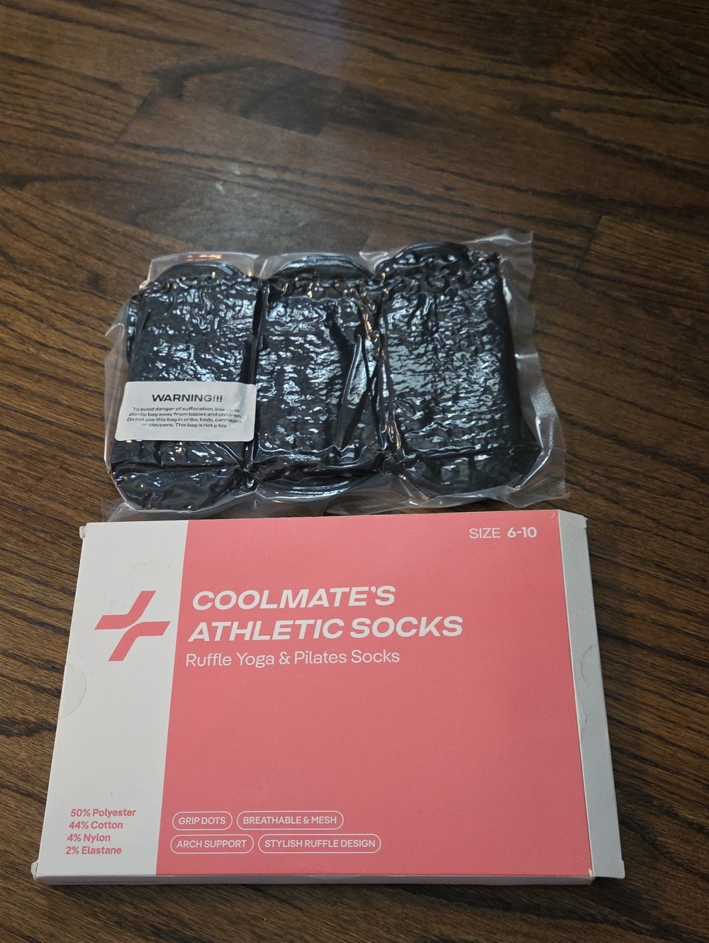 Athletic Ruffle Yoga & Pilates Socks - Black